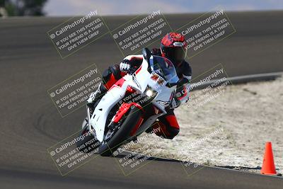 media/Sep-21-2025-TrackDaz (Sun) [[277c75b276]]/A Group/12pm (Turn 2)/